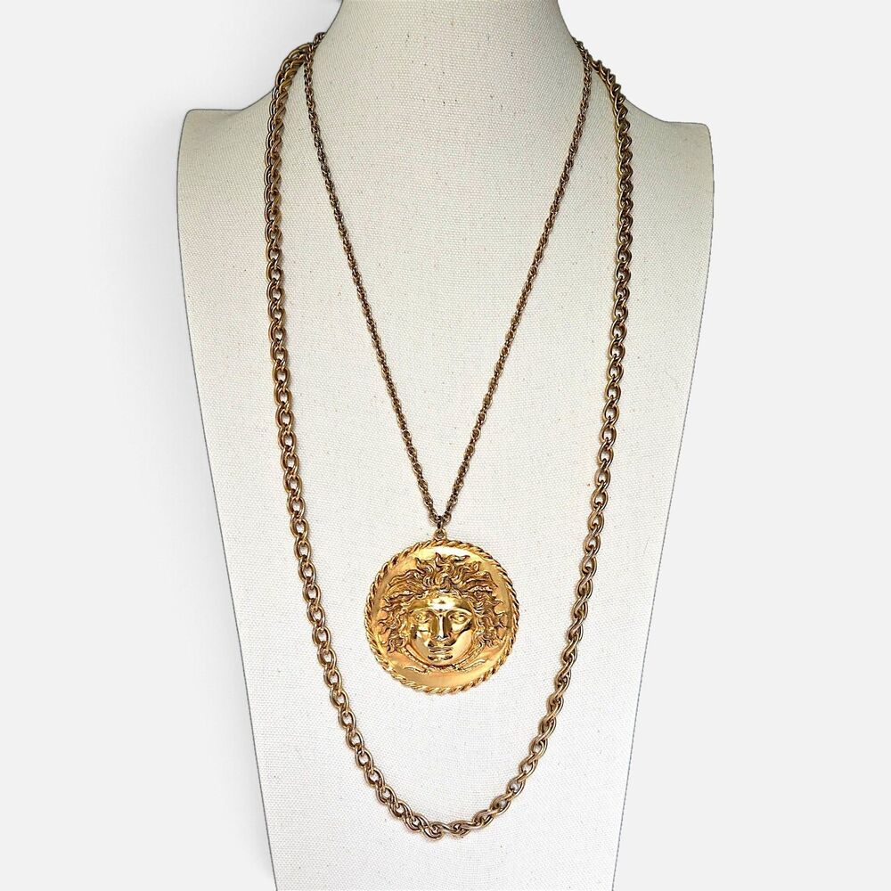 Vtg Medusa Gorgon Pendant Alva Museum Replicas Gold Plated 1970s Necklace 22"